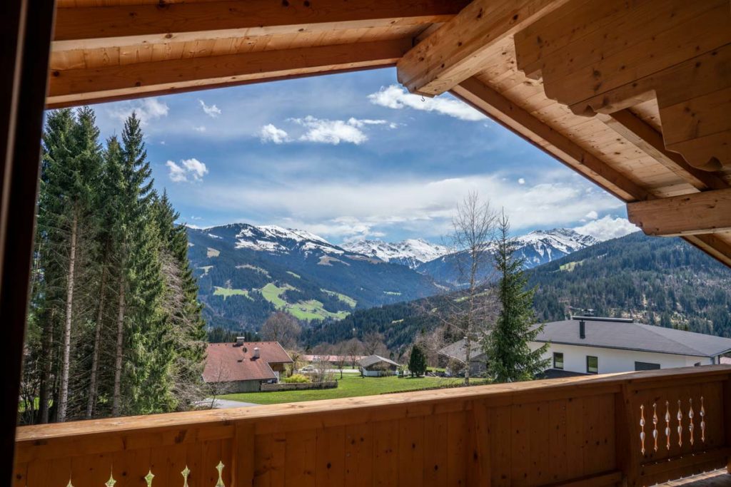 Wohnobjekt-in-Hopfgarten-03 Wohnobjekt in Hopfgarten - Exklusives Mehrfamilienhaus mit drei Wohnungen zum Verkauf