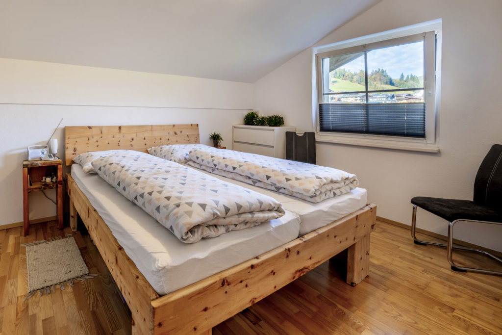 Wohnung-Oberau-07 Traumhafte Wohnung in Oberau in der Wildschönau: Elegantes Wohnen mit Bergblick.