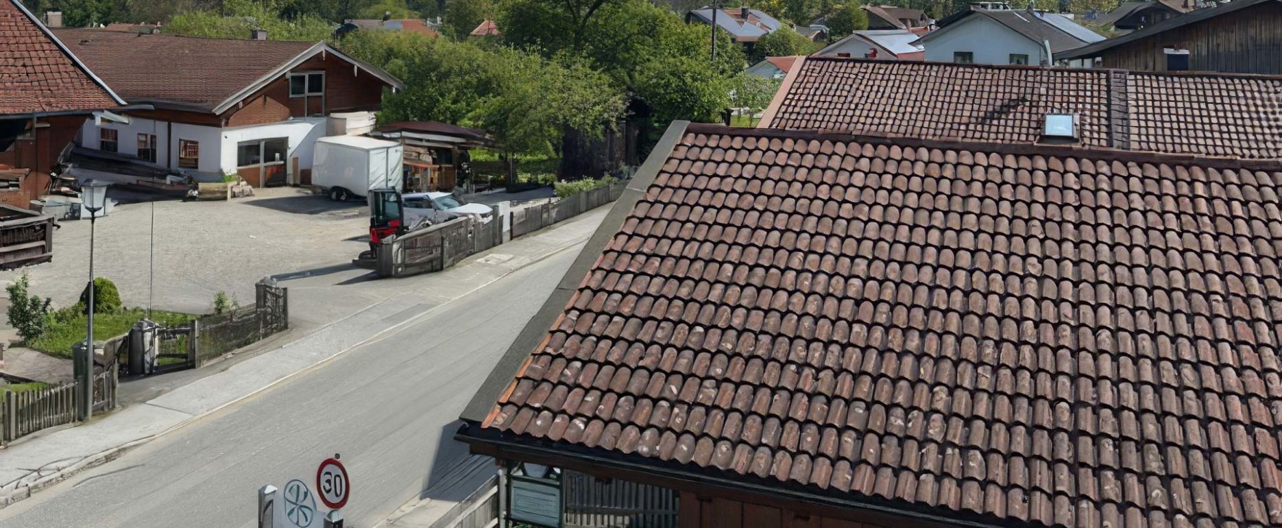 Lindl Immobilien 2 Zimmer Dachgeschoss-Wohnung in Bad Feilnbach